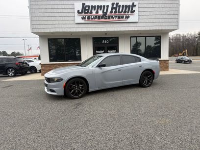 Used 2022 Dodge Charger SXT w/ Blacktop Package