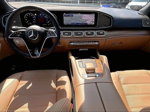 Certified 2024 Mercedes-Benz GLS 450 4MATIC image 13