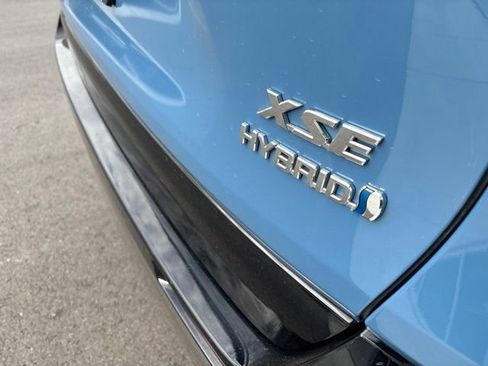 Used 2023 Toyota RAV4 XSE AWD/4WD image 17