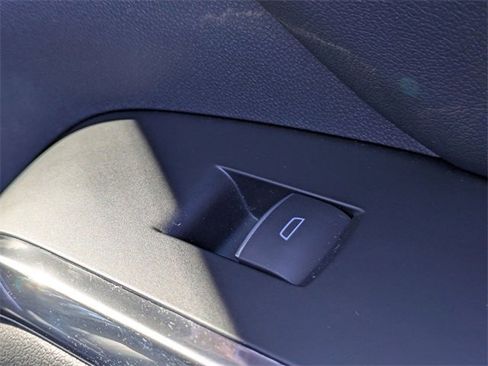 Certified 2024 Chevrolet Traverse RS image 40