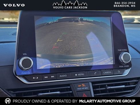 Used 2023 Nissan Altima 2.5 SV image 9