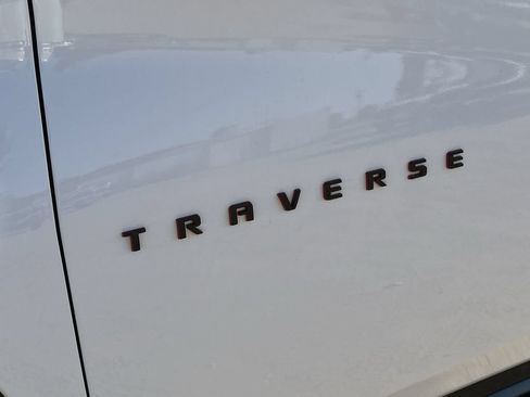 Certified 2021 Chevrolet Traverse Premier w/ Redline Edition FWD image 28