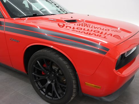 Used 2010 Dodge Challenger R/T RWD image 20
