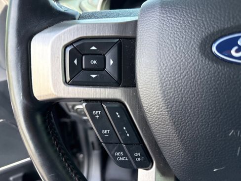 Used 2022 Ford F250 Platinum w/ Tremor Off-Road Package AWD/4WD image 26