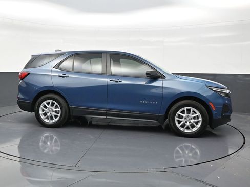 Used 2024 Chevrolet Equinox LS FWD image 6