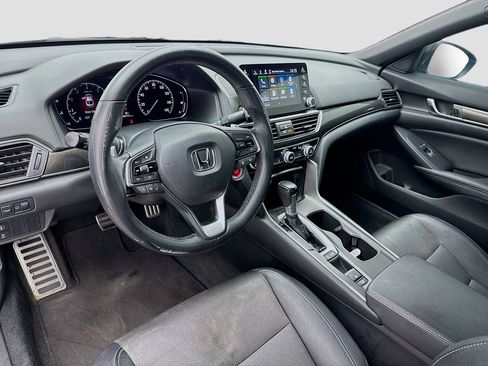 Used 2019 Honda Accord Sport image 7