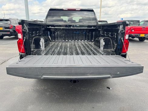 Used 2025 Chevrolet Silverado 1500 LT AWD/4WD image 6