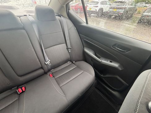 Used 2025 Nissan Altima 2.5 SV FWD image 36