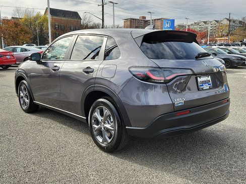 Certified 2026 Honda HR-V LX image 6