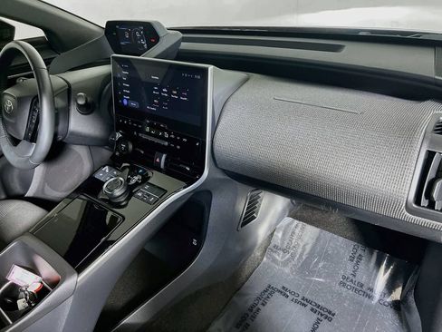 Certified 2024 Toyota bZ4X AWD image 25