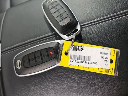 Certified 2025 Nissan Murano SV AWD/4WD image 29