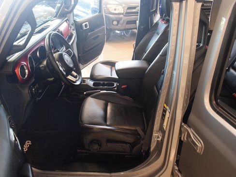 Used 2020 Jeep Wrangler Unlimited Rubicon AWD/4WD image 28