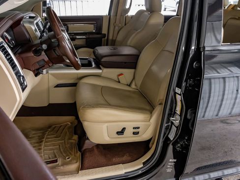 Used 2016 RAM 2500 Laramie image 29