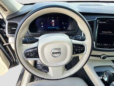 Used 2023 Volvo XC90 B5 Core w/ Protection Package Premier image 40