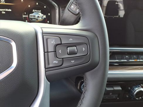 New 2026 GMC Sierra 1500 Elevation image 18