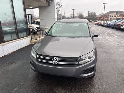 Used 2012 Volkswagen Tiguan S image 2