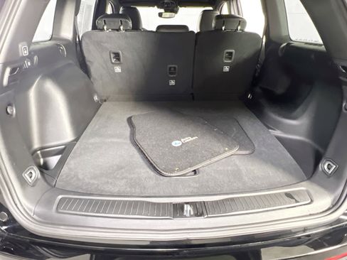 Used 2023 Jeep Grand Cherokee Altitude image 25