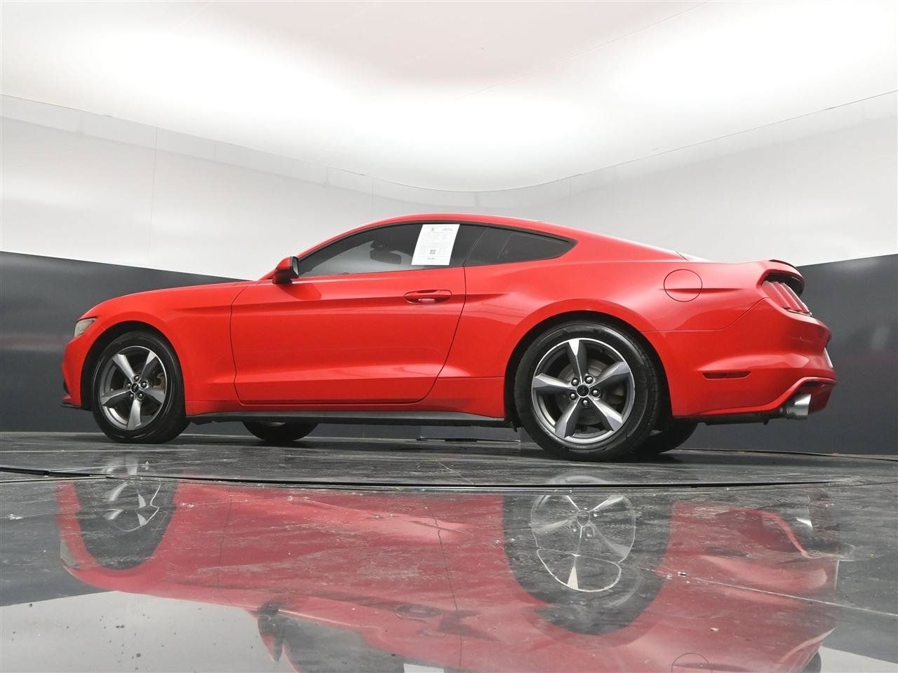 Used 2015 Ford Mustang Coupe w/ Equipment Group 051A RWD image 33