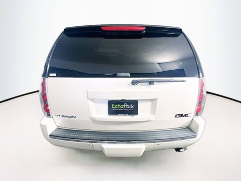 Used 2013 GMC Yukon Denali RWD image 7