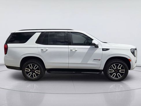 Used 2024 GMC Yukon AT4 w/ Technology Package AWD/4WD image 5