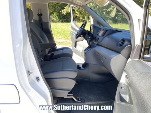 Used 2017 Chevrolet City Express LT w/ Technology Package image 16
