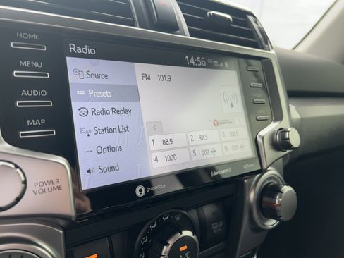 Used 2022 Toyota 4Runner SR5 Premium image 13