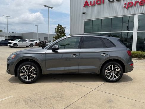 Used 2024 Audi Q5 2.0T Premium w/ Summer of Audi Package AWD/4WD image 8