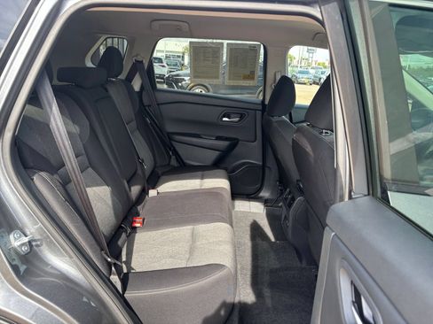 Used 2026 Nissan Rogue SV FWD image 28