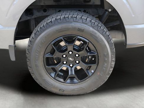 Used 2024 Ford F150 STX w/ Equipment Group 201A FX4 AWD/4WD image 9
