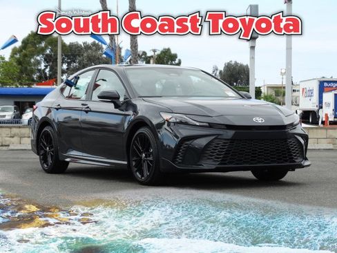 New 2026 Toyota Camry SE image 1