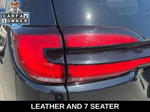 Used 2024 Chrysler Pacifica Touring-L FWD image 31