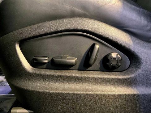 Certified 2022 Porsche Cayenne image 39