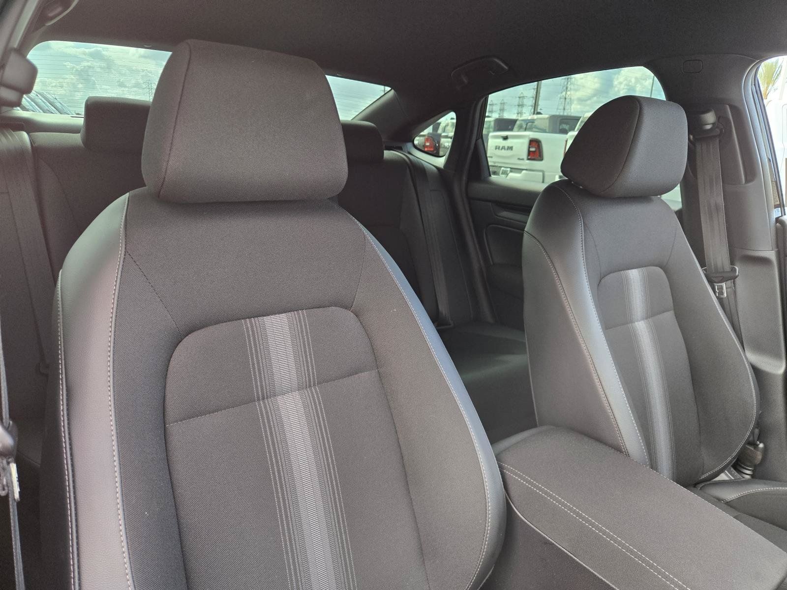 Used 2025 Honda Civic Sport image 30