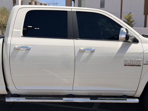 Used 2018 RAM 2500 Laramie AWD/4WD image 11
