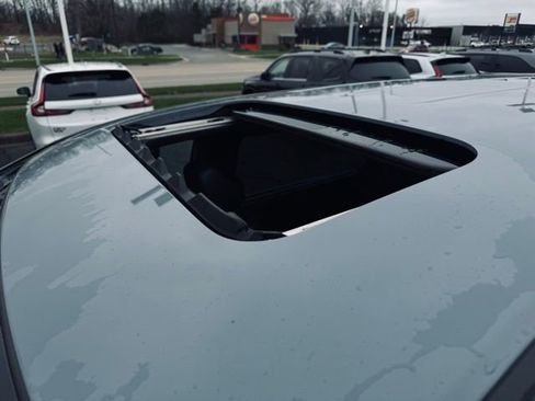 Used 2023 Honda Odyssey Sport image 10