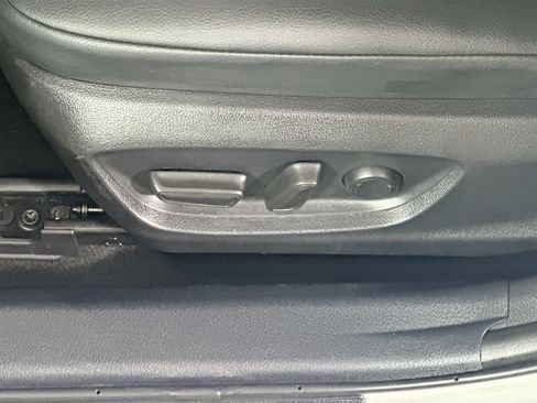 Used 2023 Toyota Camry SE w/ Audio Upgrade Package FWD image 13