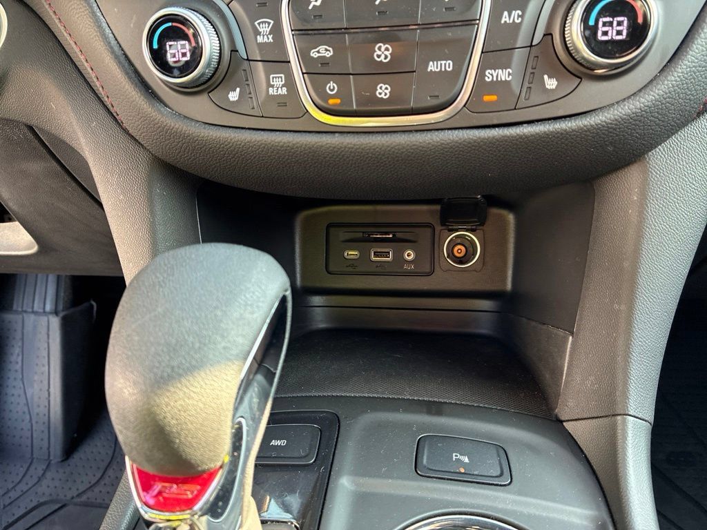 Used 2024 Chevrolet Equinox RS w/ RS Leather Package AWD/4WD image 19