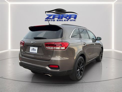 Used 2019 Kia Sorento S AWD/4WD image 7