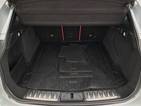 Used 2019 Jaguar F-PACE S image 38