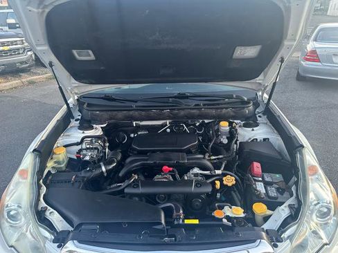 Used 2011 Subaru Outback 2.5i Premium image 22