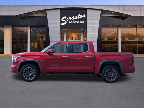 Used 2025 Toyota Tundra Limited AWD/4WD image 2