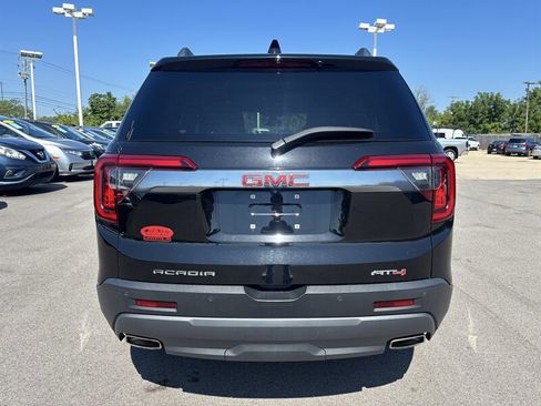 Used 2022 GMC Acadia AT4 w/ Technology Package AWD/4WD image 4