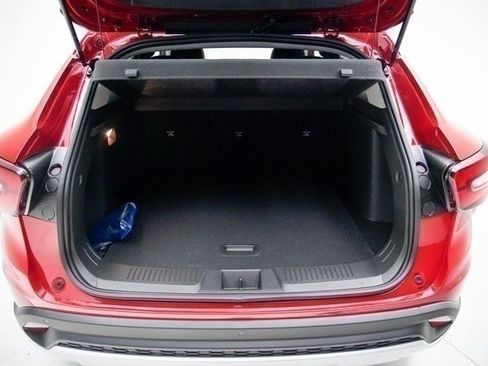 New 2026 Chevrolet Trax LT w/ Driver Confidence Package image 10