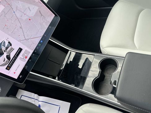 Used 2020 Tesla Model 3 Long Range image 16