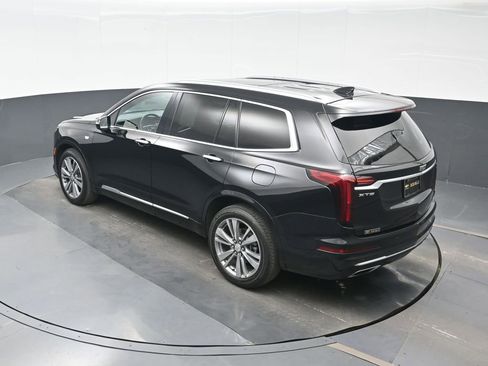 Used 2020 Cadillac XT6 Premium Luxury FWD image 19