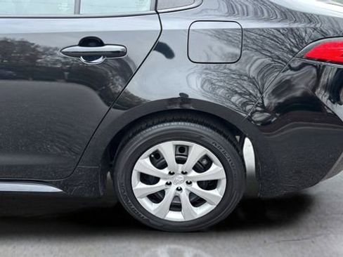 Used 2023 Toyota Corolla LE image 33