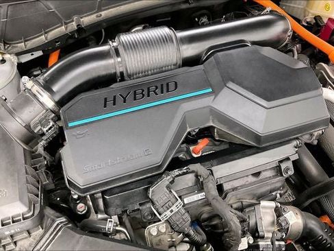 Certified 2024 Hyundai Tucson Limited AWD/4WD image 30