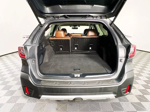 Used 2021 Subaru Outback Touring w/ Popular Package #2 image 29