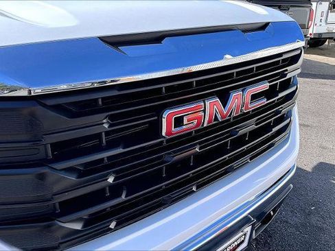 Used 2025 GMC Sierra 1500 Pro w/ Pro Value Package image 28