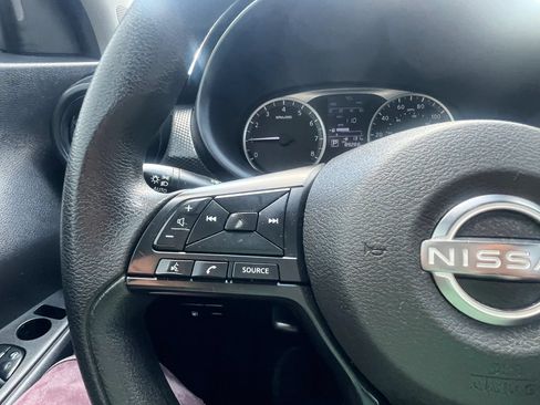 Used 2023 Nissan Kicks S FWD image 19